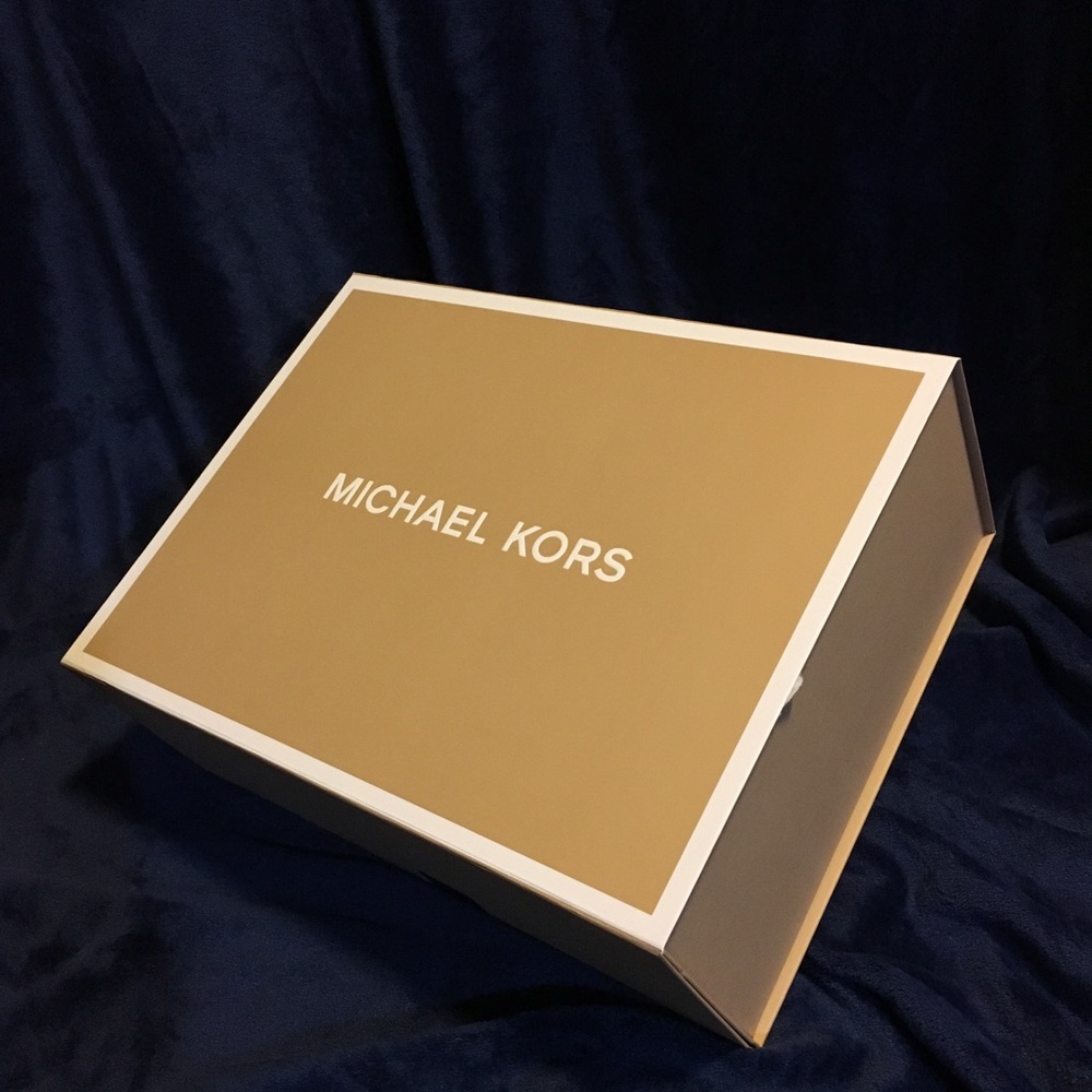 Michael Kors gift box